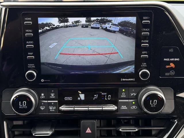 used 2022 Toyota Highlander car, priced at $23,500
