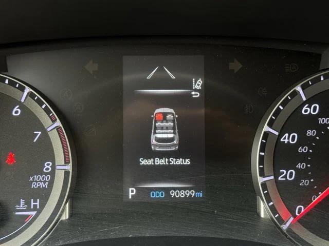 used 2022 Toyota Highlander car, priced at $23,500