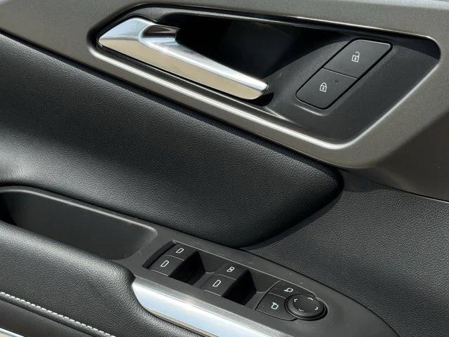 new 2025 Chevrolet Traverse car, priced at $41,588