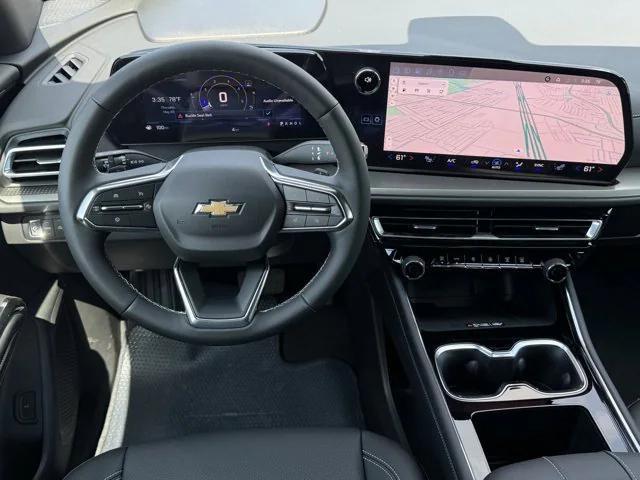new 2025 Chevrolet Traverse car, priced at $41,588