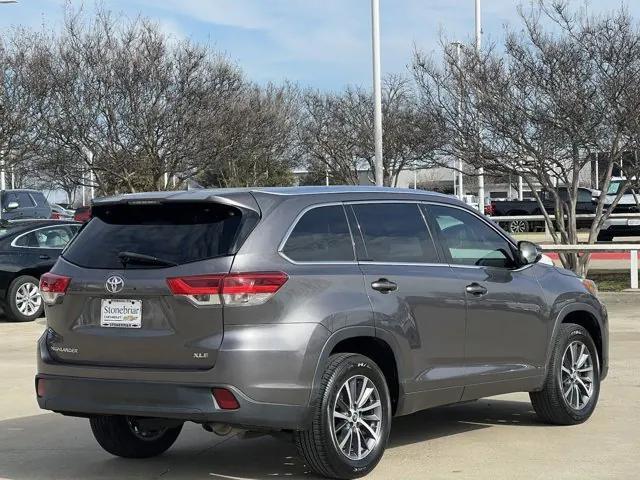 used 2018 Toyota Highlander car, priced at $25,500