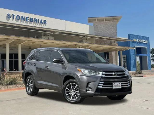 used 2018 Toyota Highlander car, priced at $25,500