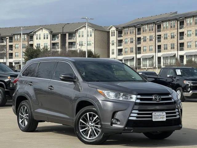 used 2018 Toyota Highlander car, priced at $25,500