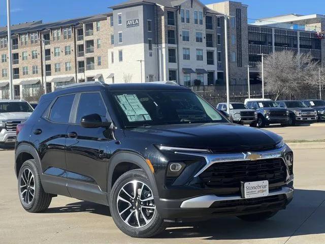 new 2025 Chevrolet TrailBlazer car, priced at $28,475