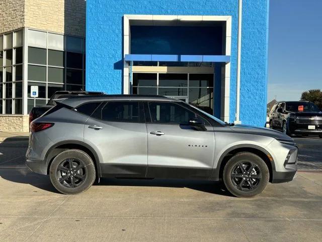 new 2025 Chevrolet Blazer car, priced at $40,270