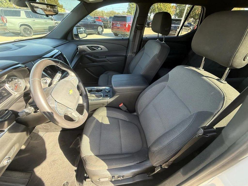 used 2022 Chevrolet Traverse car, priced at $29,550