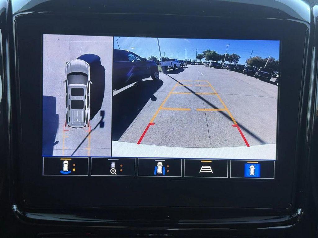 used 2022 Chevrolet Traverse car, priced at $29,550