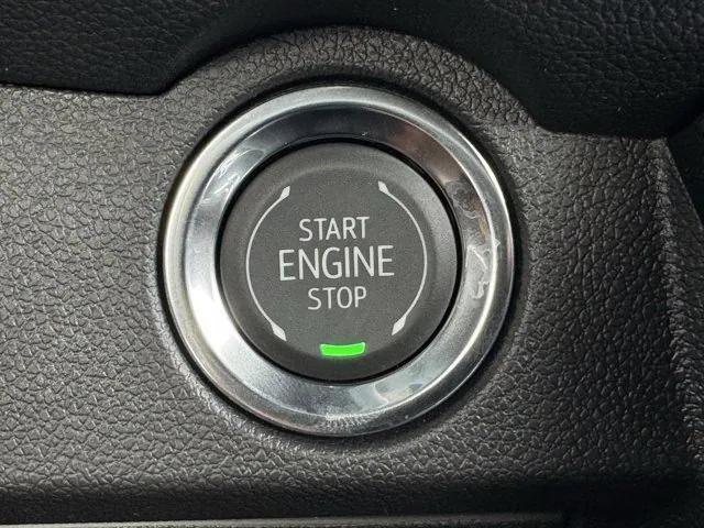 new 2025 Chevrolet Traverse car, priced at $41,690