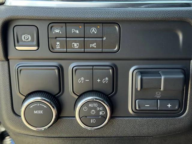 new 2025 Chevrolet Tahoe car, priced at $78,428