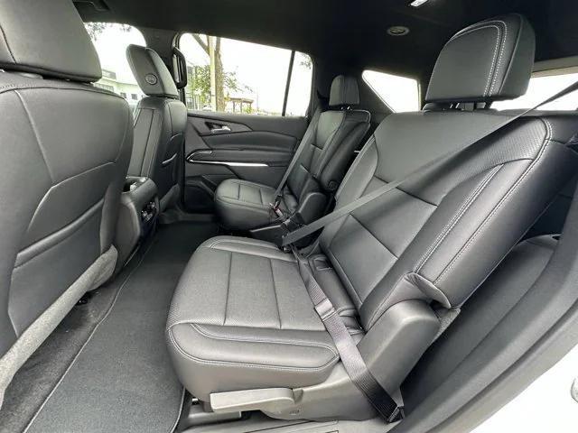 new 2025 Chevrolet Traverse car, priced at $42,494