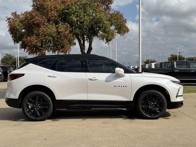 new 2025 Chevrolet Blazer car, priced at $45,060