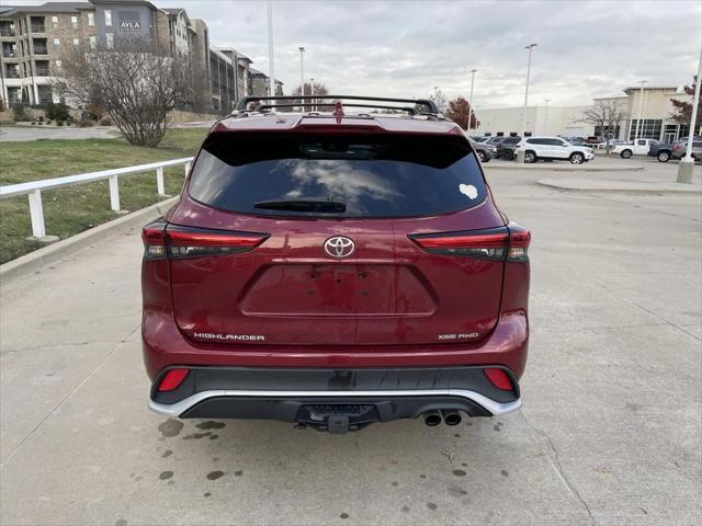 used 2022 Toyota Highlander car, priced at $36,500