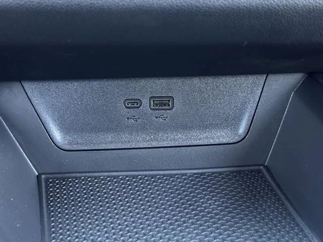 new 2026 Chevrolet Equinox car, priced at $30,485