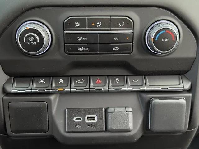new 2025 Chevrolet Silverado 1500 car, priced at $31,591