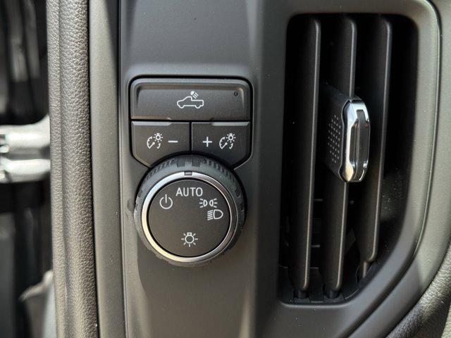 new 2025 Chevrolet Silverado 1500 car, priced at $31,591