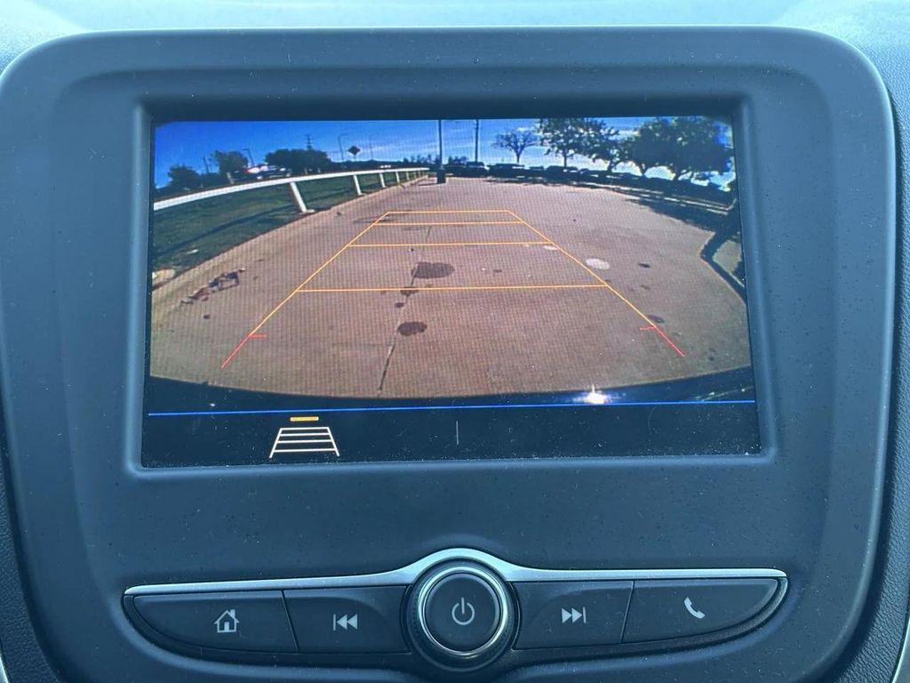 used 2021 Chevrolet Equinox car, priced at $18,250