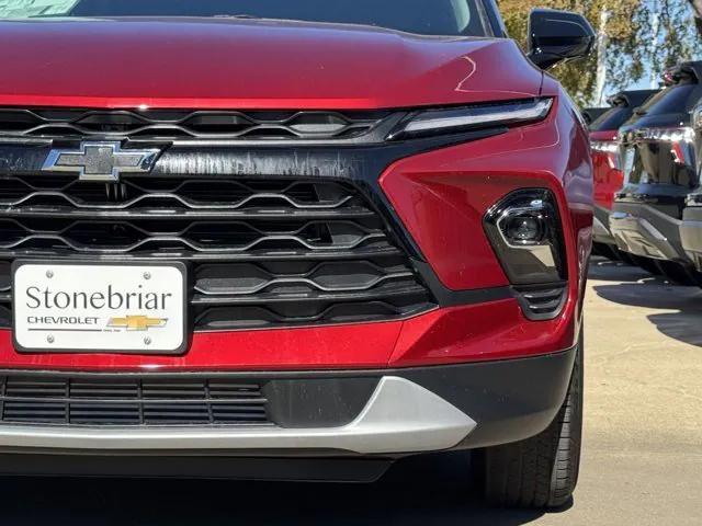 new 2025 Chevrolet Blazer car, priced at $32,525