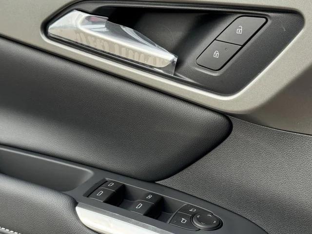 new 2026 Chevrolet Traverse car, priced at $44,053