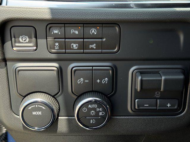 new 2025 Chevrolet Suburban car, priced at $82,405