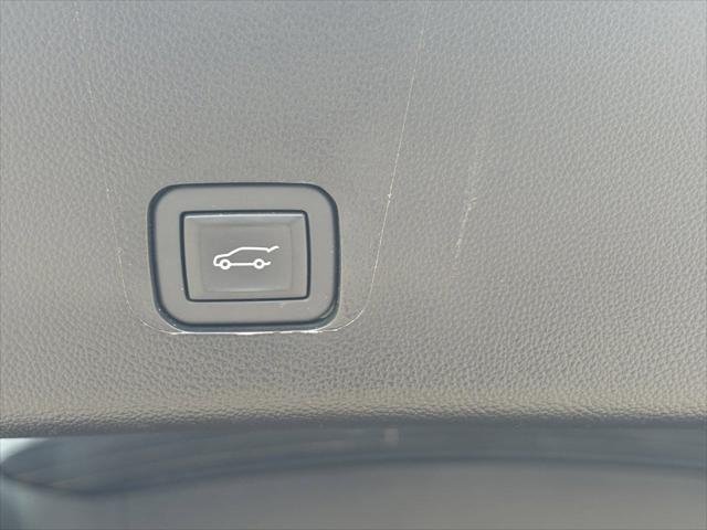 new 2023 Chevrolet Traverse car, priced at $51,215