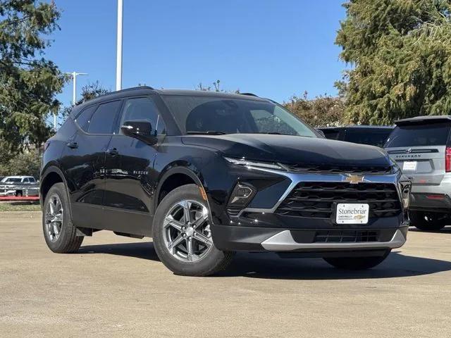 new 2025 Chevrolet Blazer car, priced at $32,030