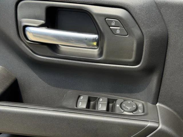 new 2025 Chevrolet Silverado 1500 car, priced at $33,495