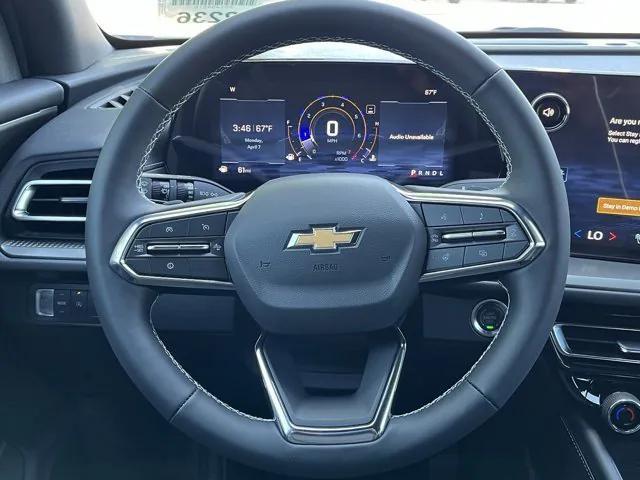 new 2025 Chevrolet Traverse car, priced at $40,678
