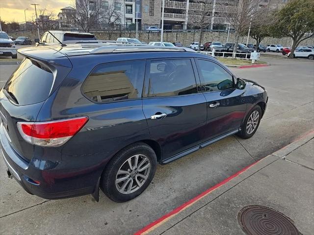 used 2016 Nissan Pathfinder car