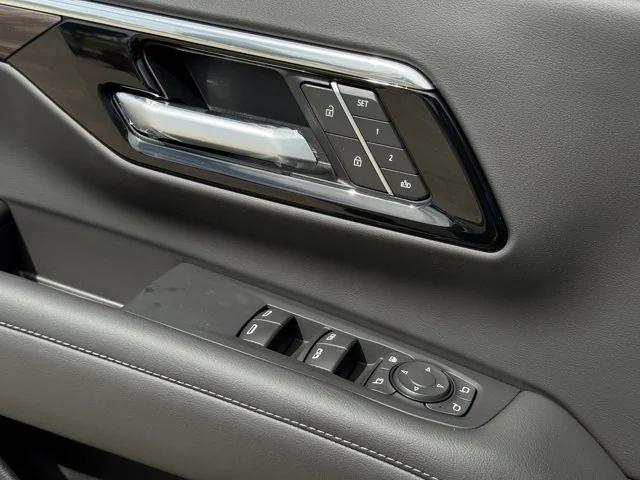 new 2025 Chevrolet Suburban car, priced at $74,489