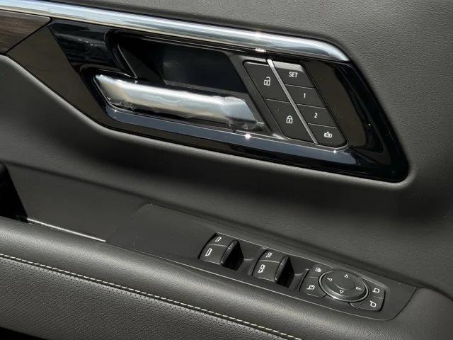 new 2025 Chevrolet Suburban car, priced at $86,348