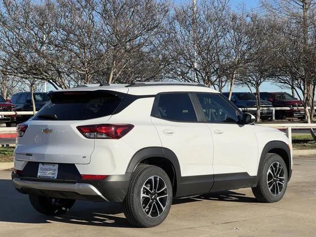 new 2025 Chevrolet TrailBlazer car, priced at $28,475