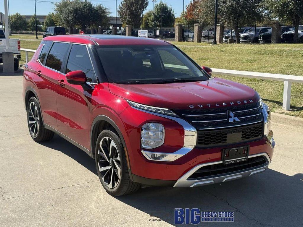 used 2023 Mitsubishi Outlander car, priced at $21,500