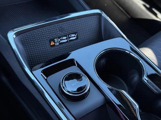 new 2026 Chevrolet Equinox car, priced at $28,545