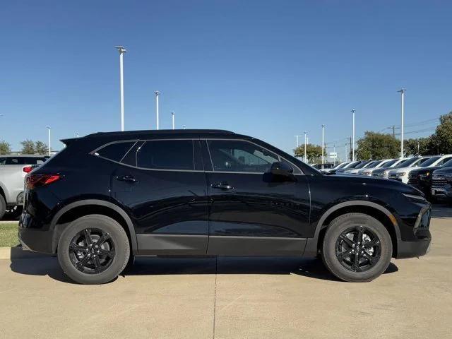 new 2025 Chevrolet Blazer car, priced at $33,105