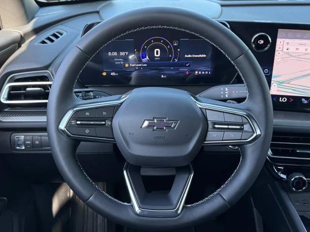 new 2025 Chevrolet Traverse car