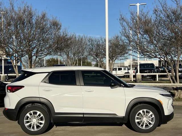 new 2025 Chevrolet TrailBlazer car, priced at $24,395