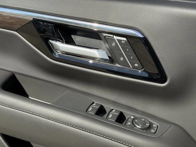 new 2026 Chevrolet Suburban car, priced at $73,243