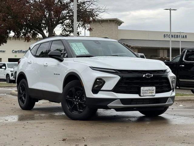 new 2025 Chevrolet Blazer car, priced at $30,545