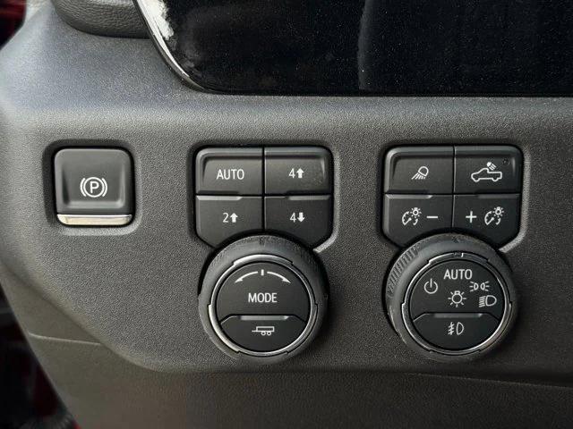 new 2025 Chevrolet Silverado 1500 car, priced at $53,205