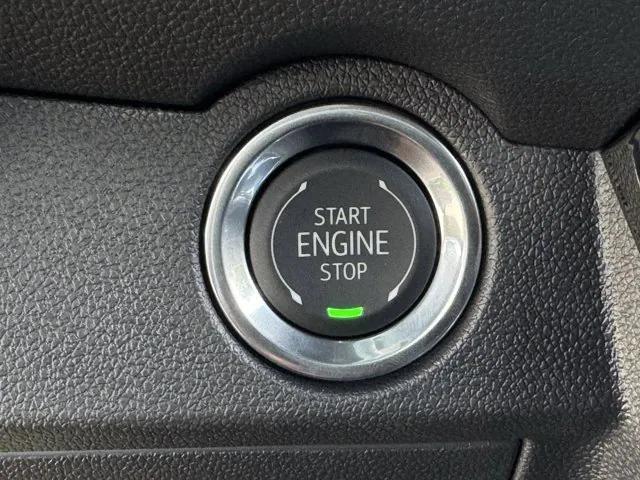 new 2025 Chevrolet Traverse car, priced at $50,295
