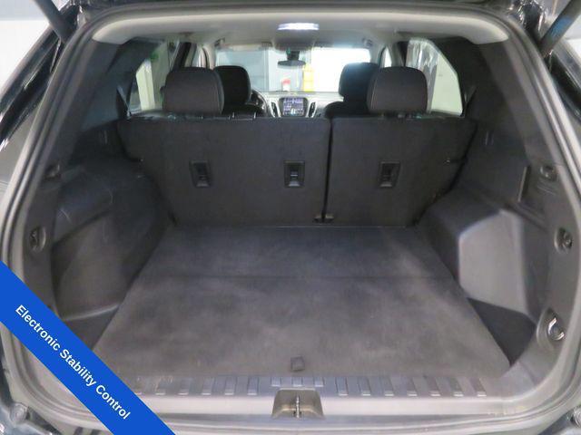 used 2023 Chevrolet Equinox car, priced at $19,709