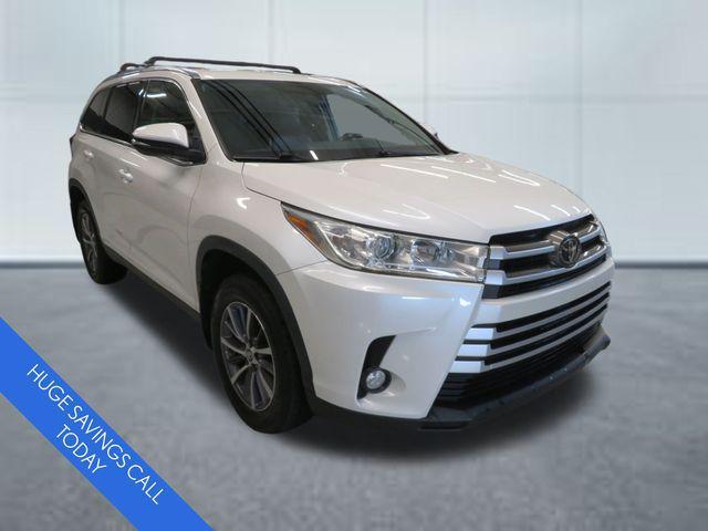 used 2019 Toyota Highlander car, priced at $25,488