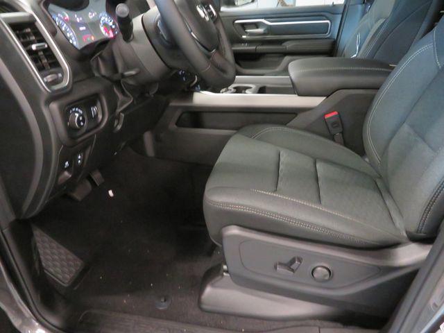 new 2025 Ram 1500 car, priced at $46,992