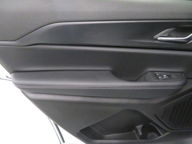 new 2025 Jeep Grand Cherokee L car, priced at $43,857
