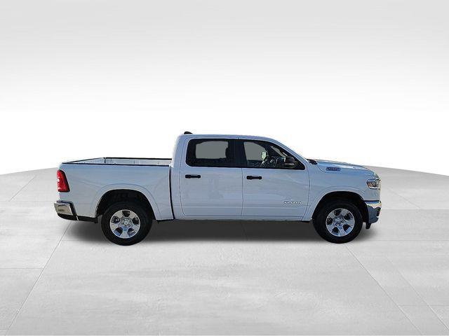 new 2025 Ram 1500 car, priced at $43,325