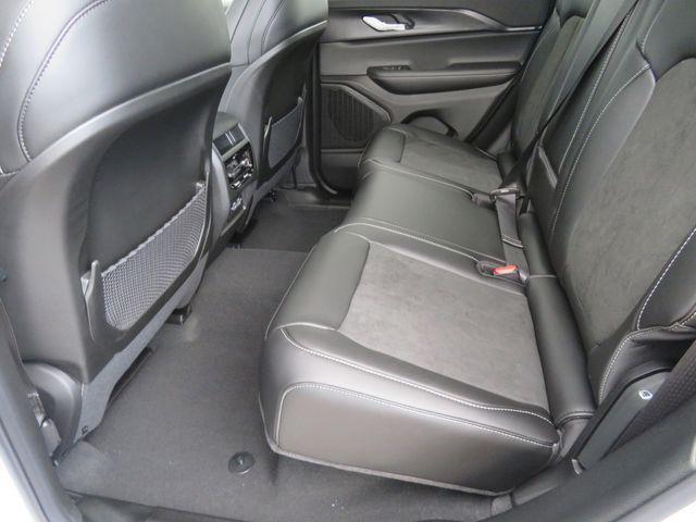 new 2025 Jeep Grand Cherokee car, priced at $40,863