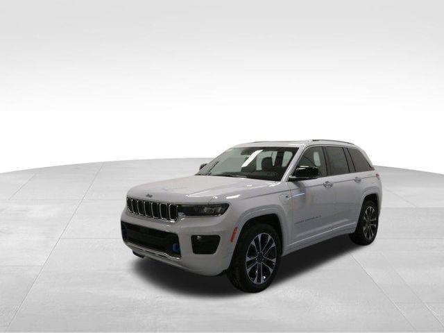 new 2022 Jeep Grand Cherokee car, priced at $49,825