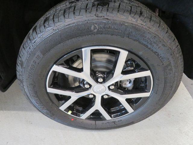 new 2025 Jeep Grand Cherokee car, priced at $45,505