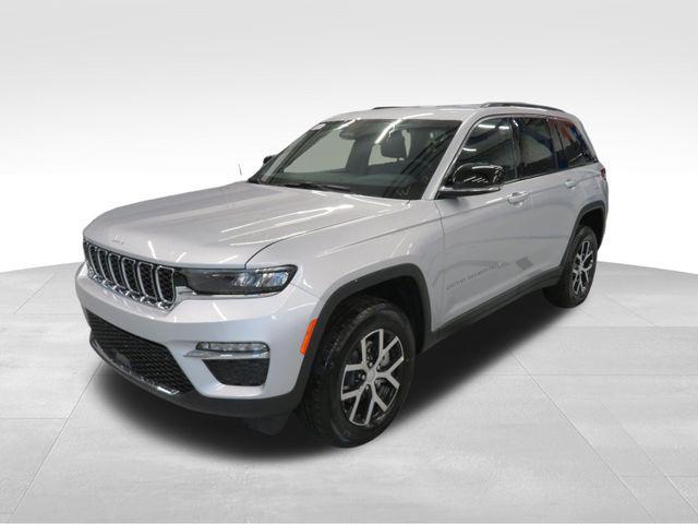 new 2024 Jeep Grand Cherokee car, priced at $44,959