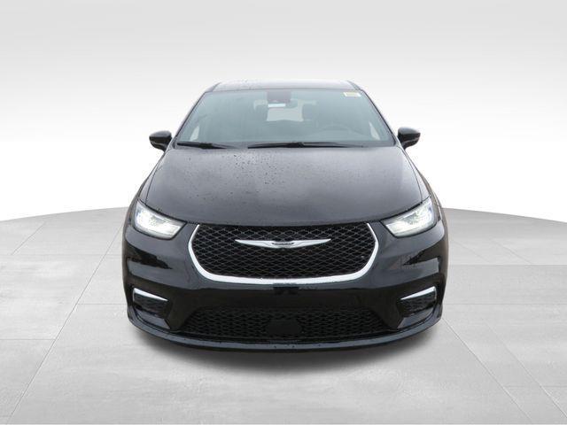 new 2026 Chrysler Pacifica car, priced at $46,560